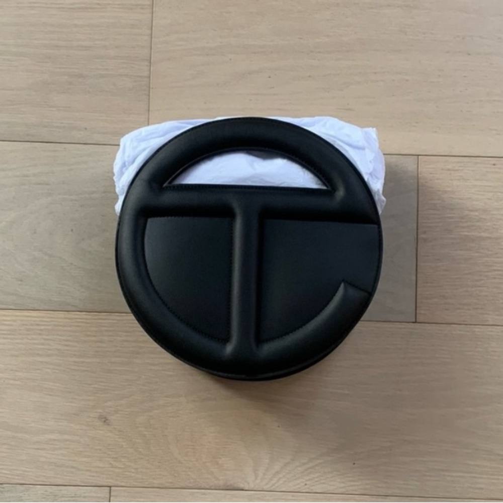 NEW Round Telfar Circle Bag - Black
